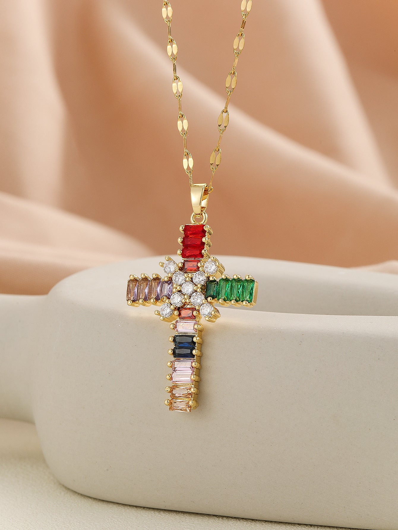 Personalized Cross Necklace with Micro-Inlaid Zirconium