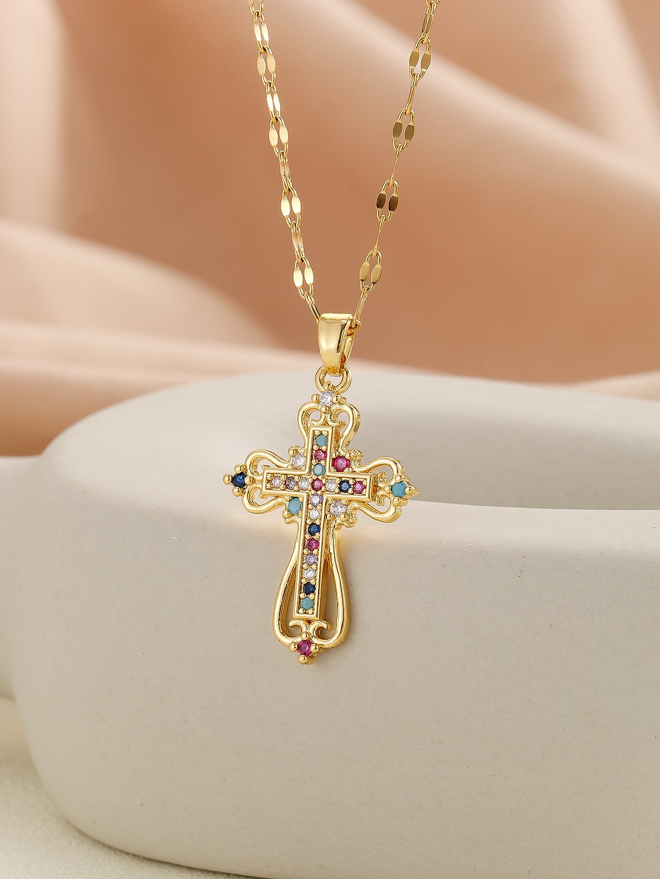 Personalized Cross Necklace with Micro-Inlaid Zirconium