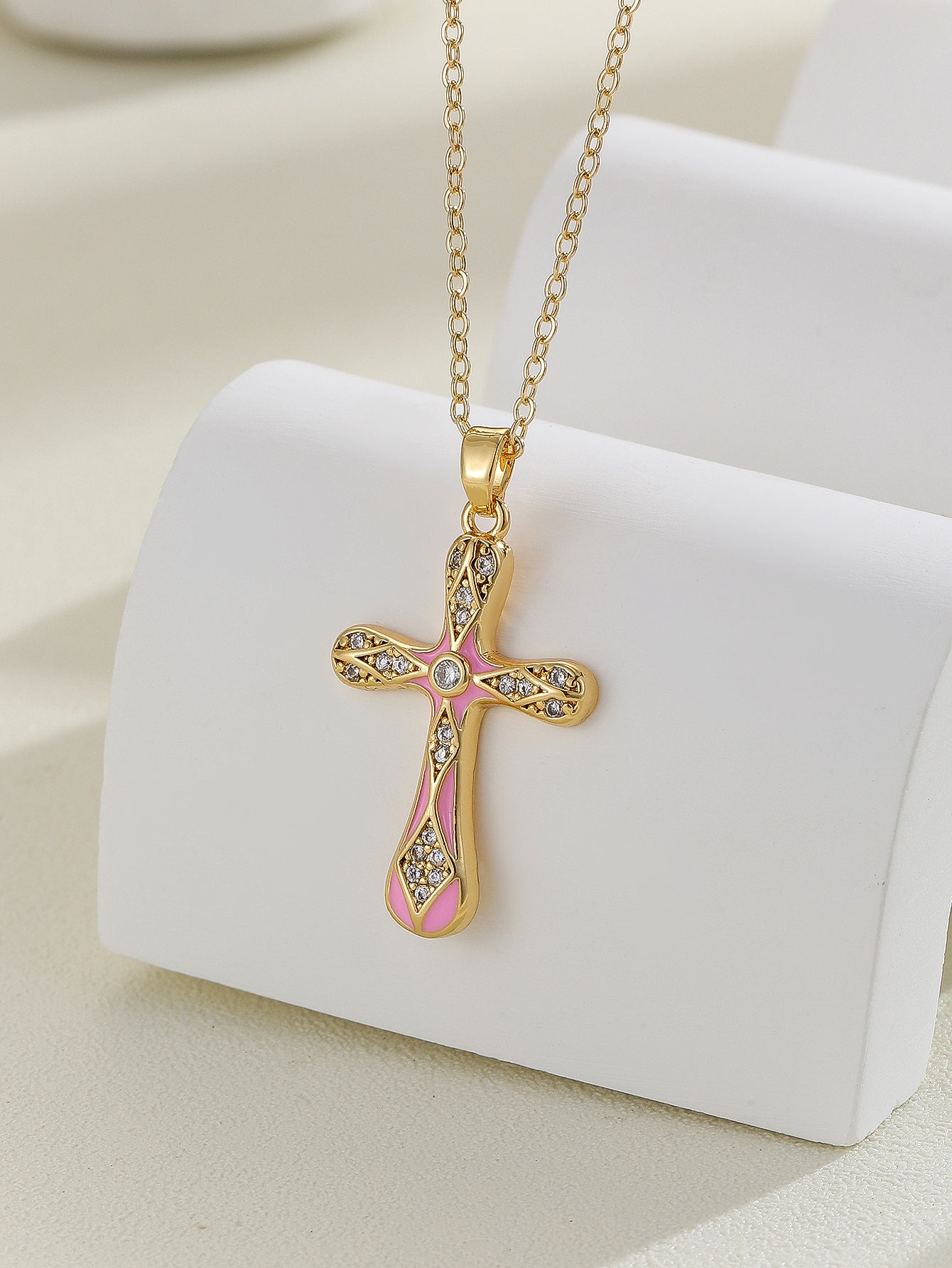 Personalized Cross Necklace with Micro-Inlaid Zirconium