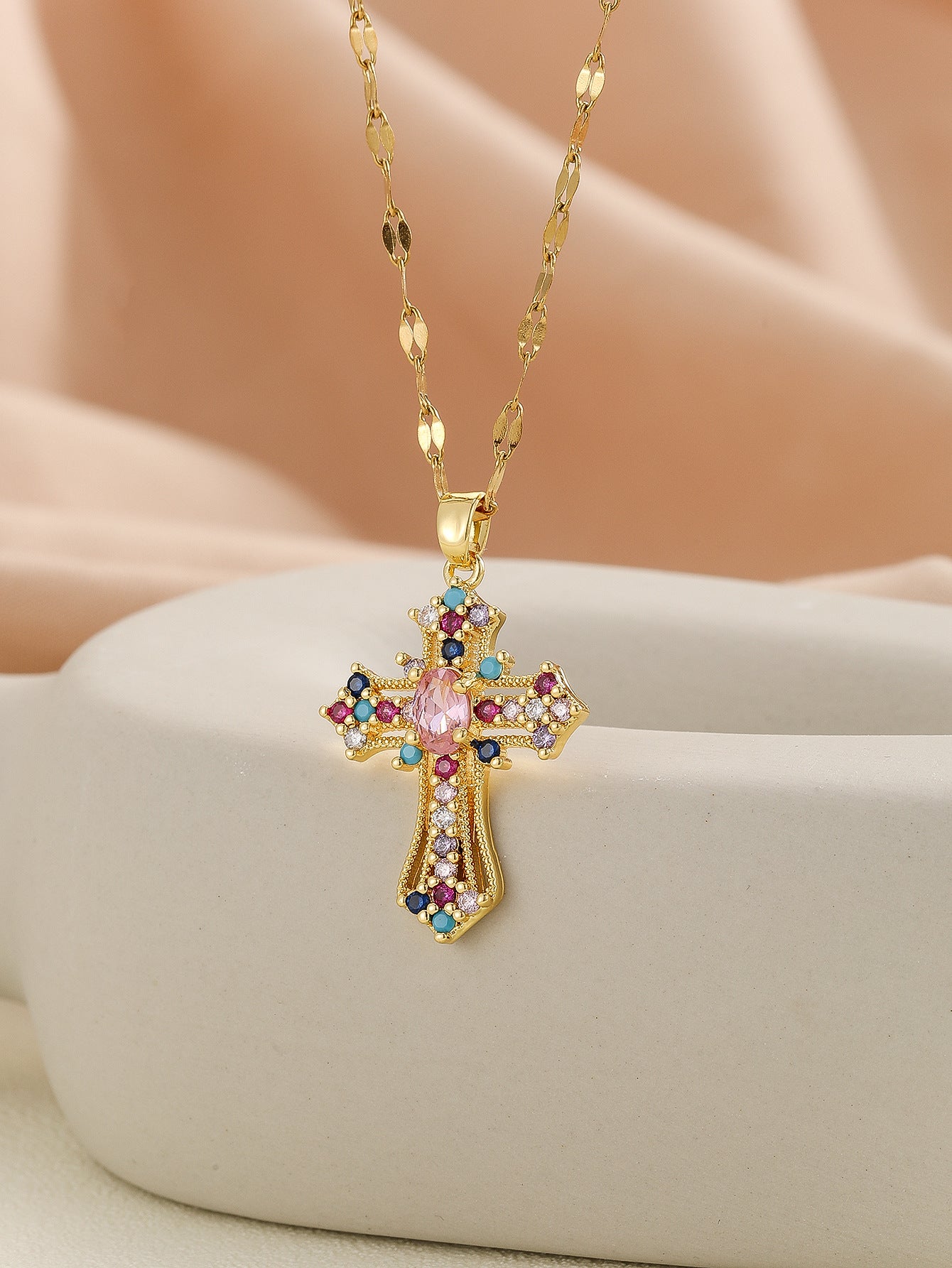 Personalized Cross Necklace with Micro-Inlaid Zirconium